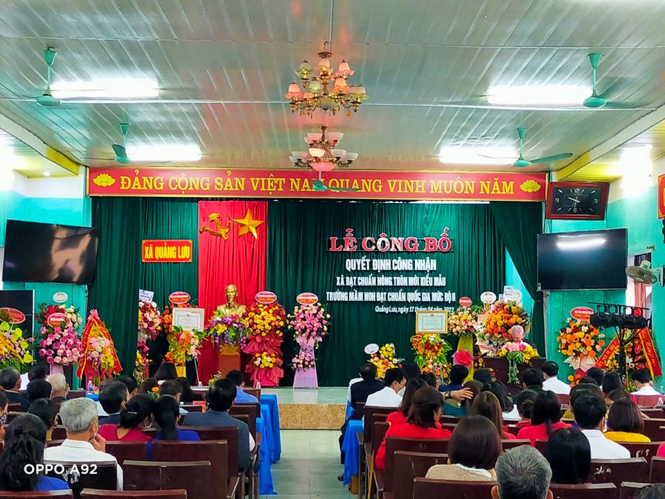 Xã Quảng Lưu tổ chức buổi lễ công bố quyết định xã đạt chuẩn nông thôn mới kiểu mẫu, trường Mầm Non đạt chuẩn quốc gia mức độ 2