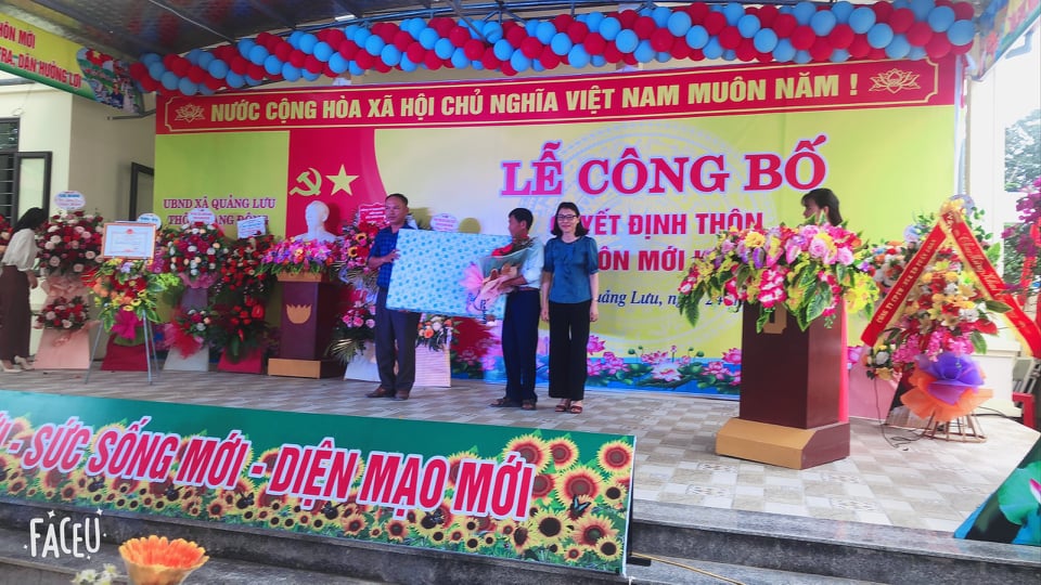 Thôn Giang xã Quảng Lưu tổ chức lễ công bố quyết định thôn đạt chuẩn nông thôn mới kiểu mẫu