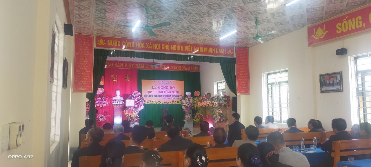 Thôn Hiền Đông, xã Quảng Lưu tổ chức lễ công bố Quyết định công nhận thôn đạt chuẩn Nông thôn mới kiểu mẫu năm 2022